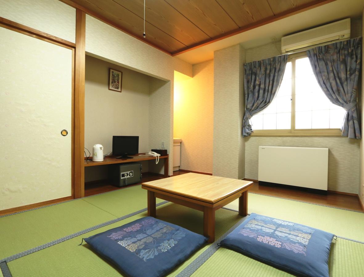 Hakuba Tsugaike Sunrise Tanne Hotel Otari Exterior photo