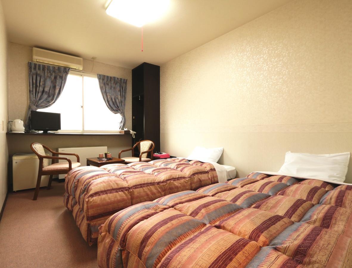 Hakuba Tsugaike Sunrise Tanne Hotel Otari Exterior photo